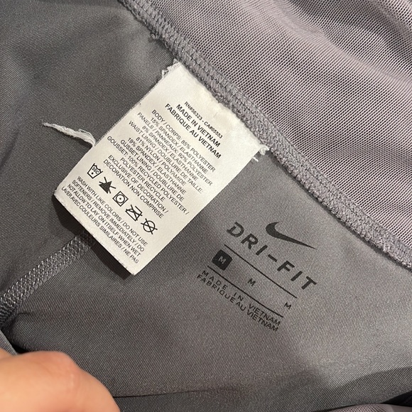 Grey Nike Work Out Leggings - Picture 2 of 5